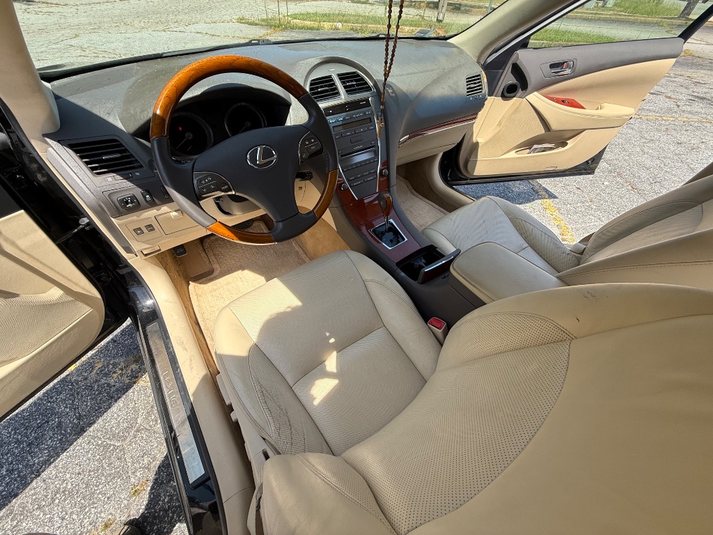 2010 Lexus ES 350 - Photo 10
